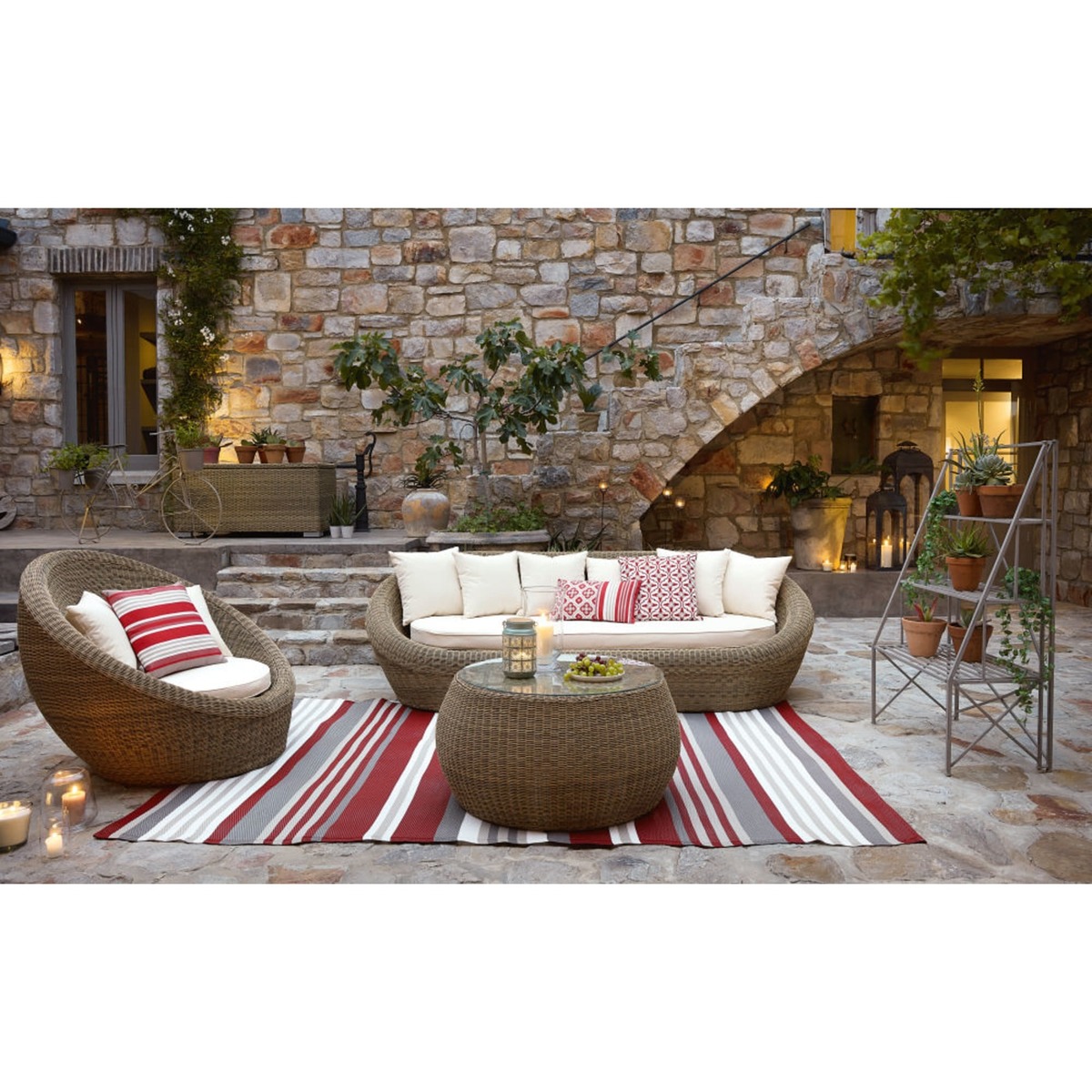 Tempered glass and wicker garden coffee table W 92cm St Raphaël – image 2