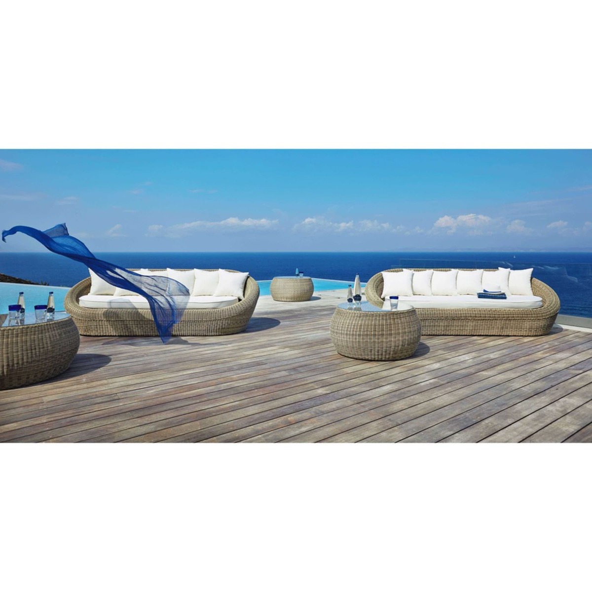 Tempered glass and wicker garden coffee table W 92cm St Raphaël – image 6