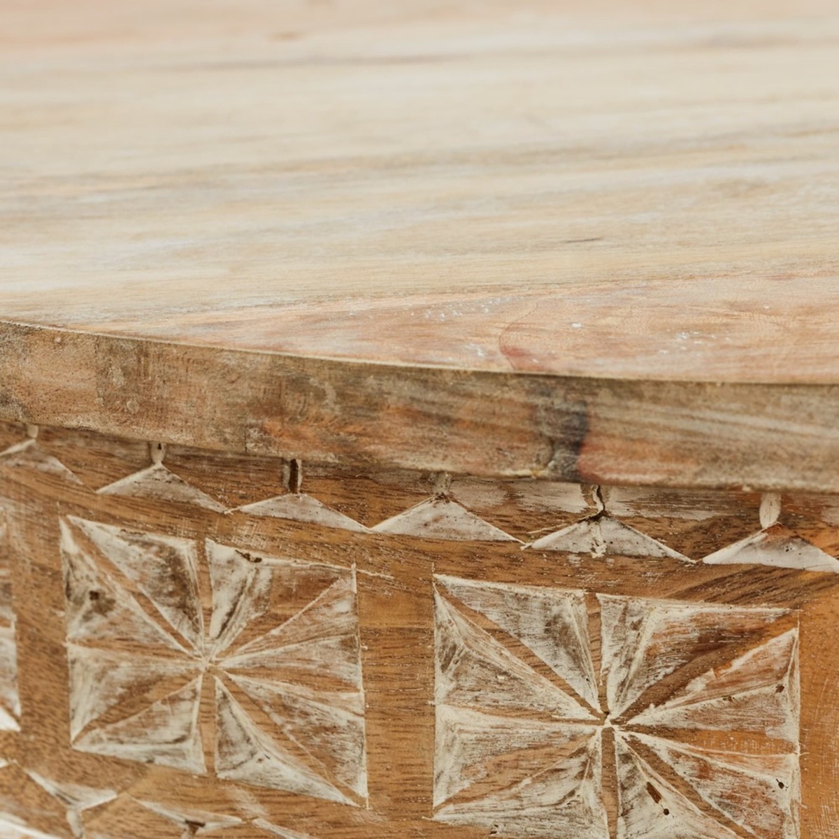 Carved Solid Mango Wood Round Coffee Table Manilal – image 5