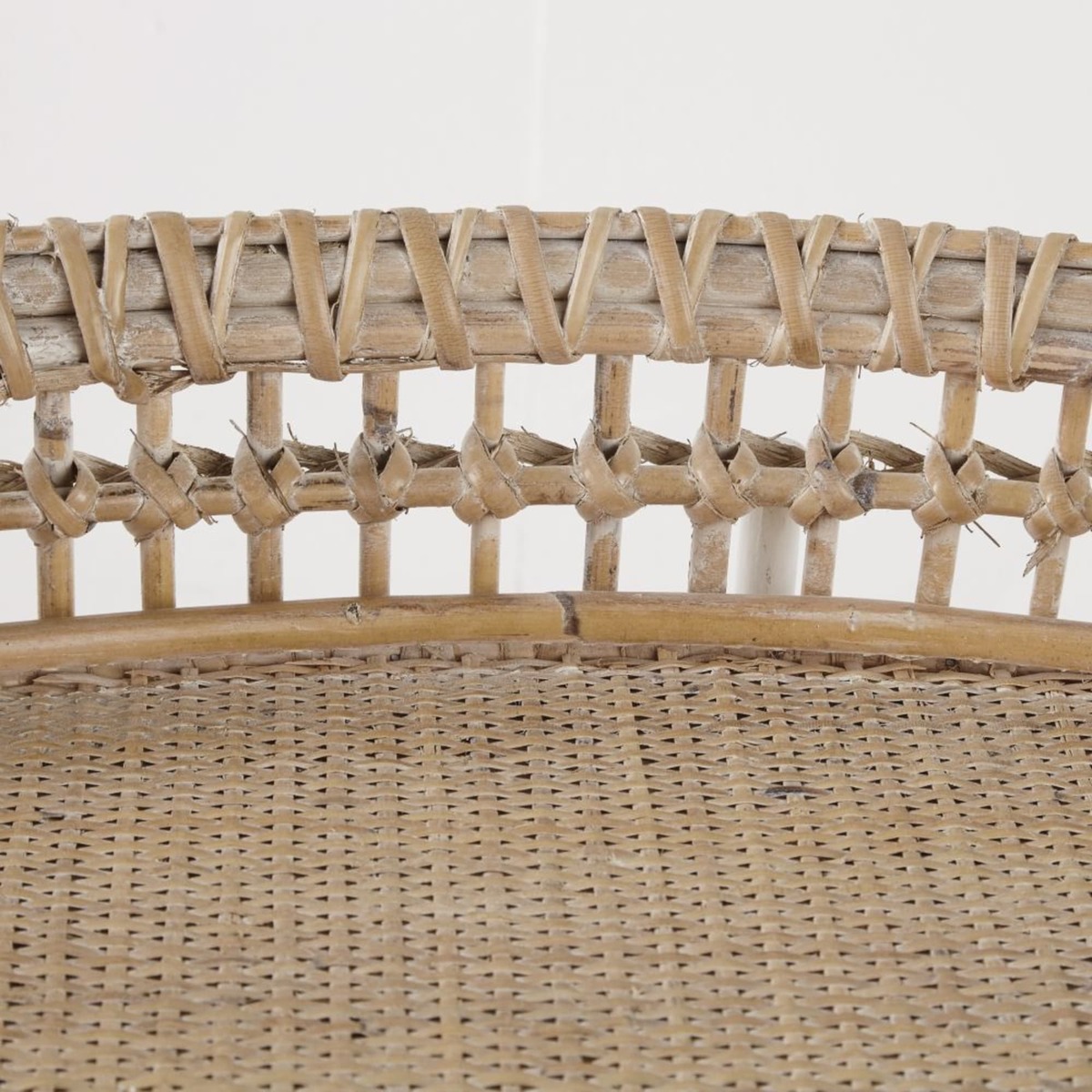 Round Woven Rattan and Metal Coffee Table Panglao – image 3