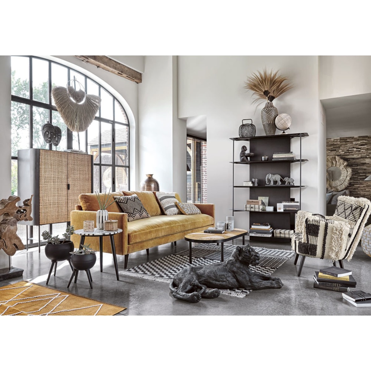 Rattan and Black Metal Coffee Table Manari – image 2