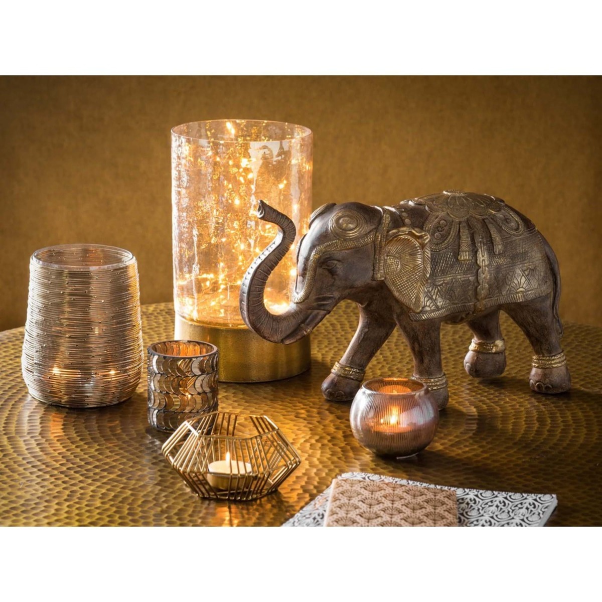 Gold hammered aluminium coffee table Paloma – image 6