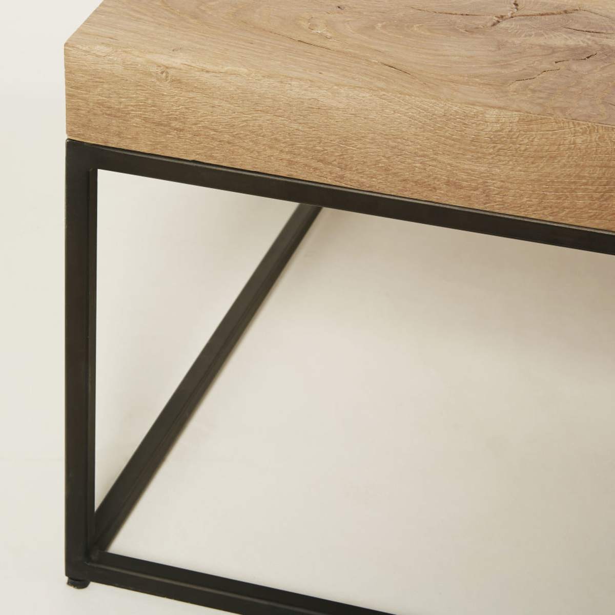 Square Black Metal and Solid Oak Coffee Table Magnus – image 6