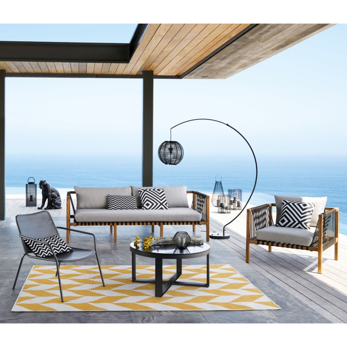 Aluminium and Black Tempered Glass Round Garden Coffee Table Thetis – image 8