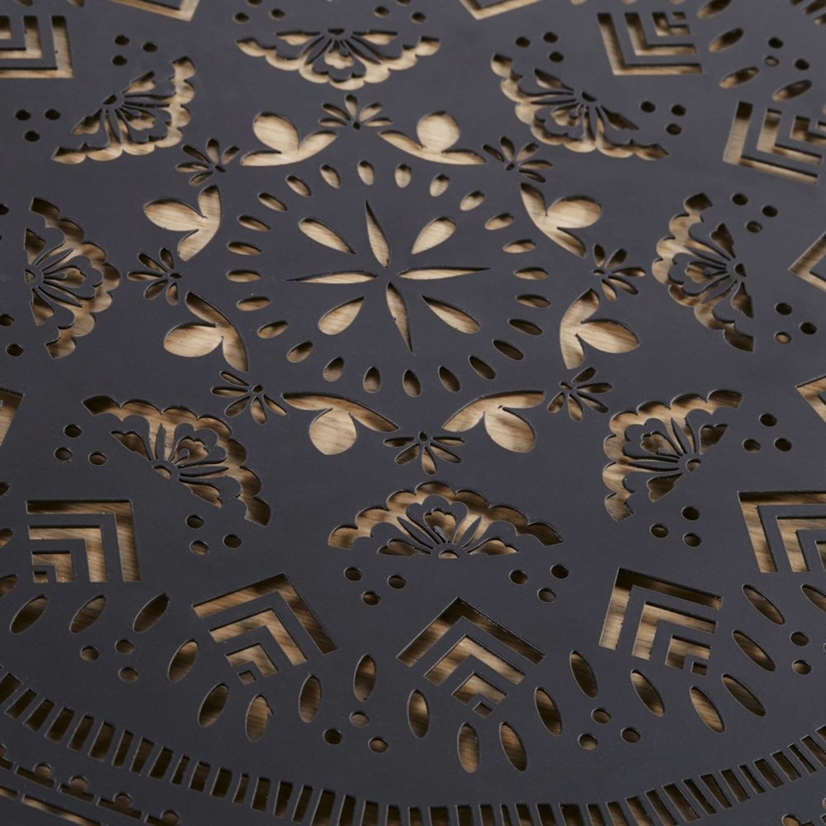 Round Black Metal Coffee Table with Cut Out Print Mayana – image 2