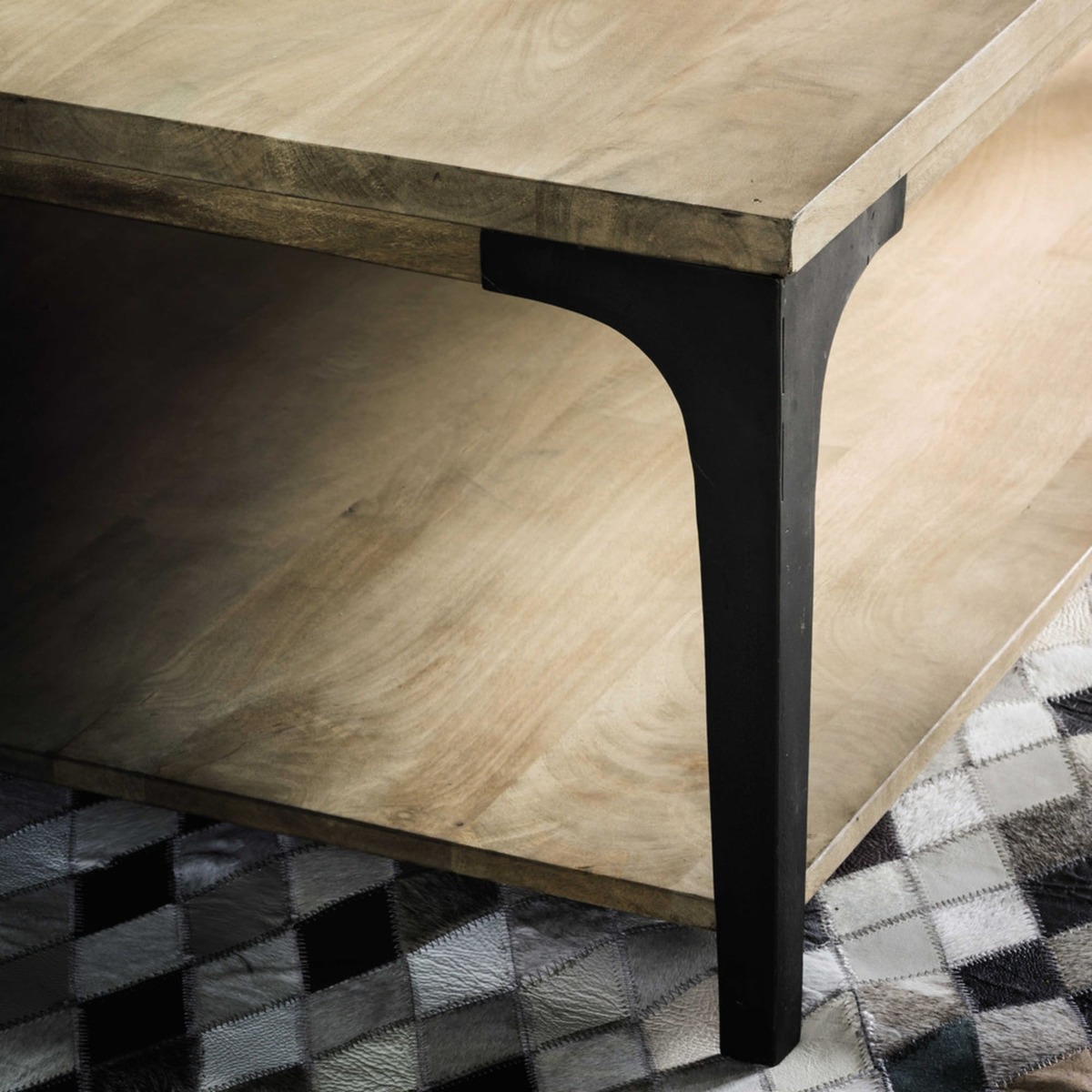 Solid mango wood and metal coffee table Metropolis – image 4