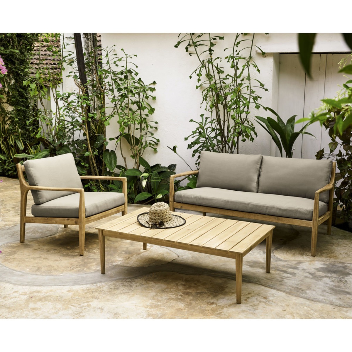 Solid Acacia Garden Coffee Table Galapagos – image 9