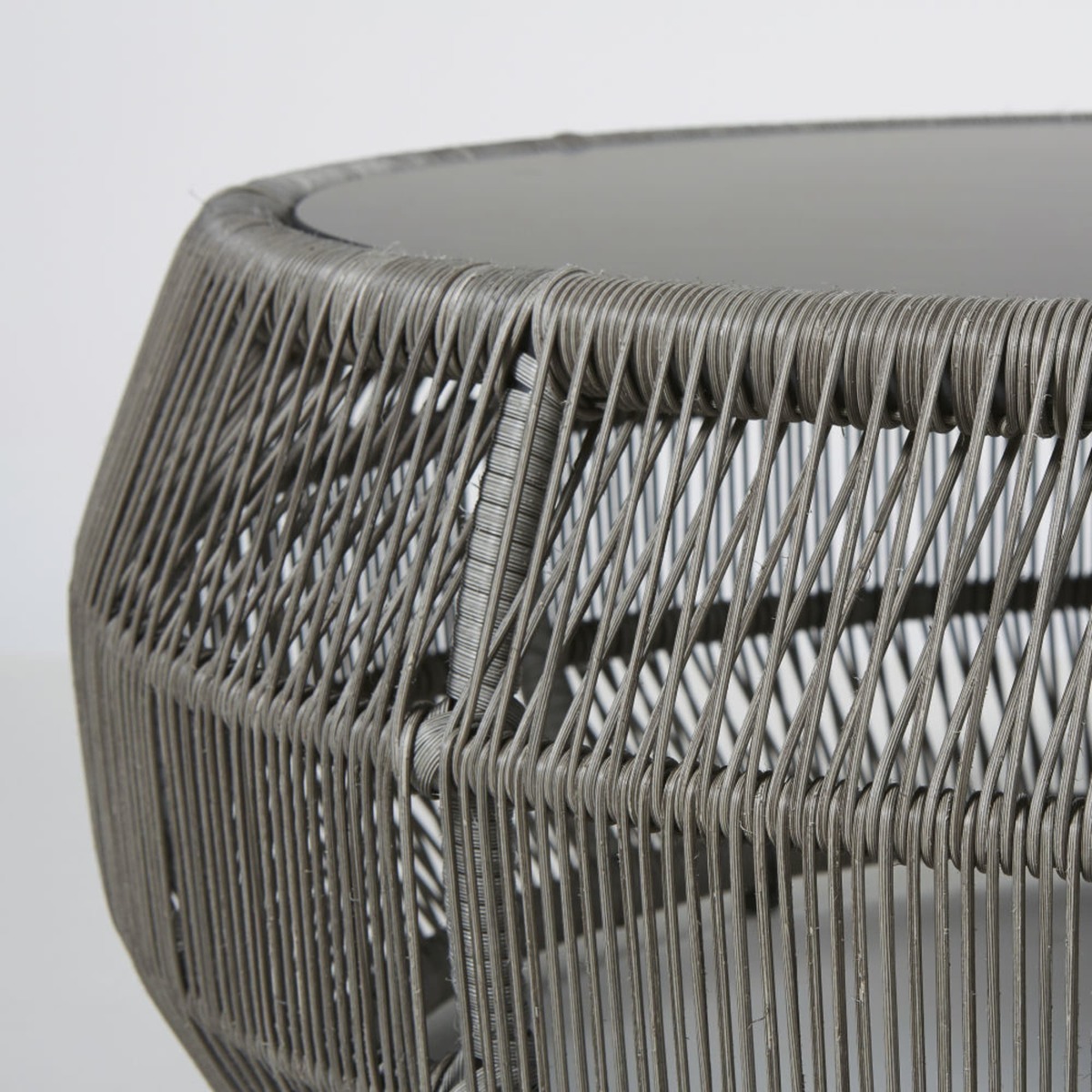 Round Resin Wicker and Grey Glass Garden Coffee Table Tamarin – image 2