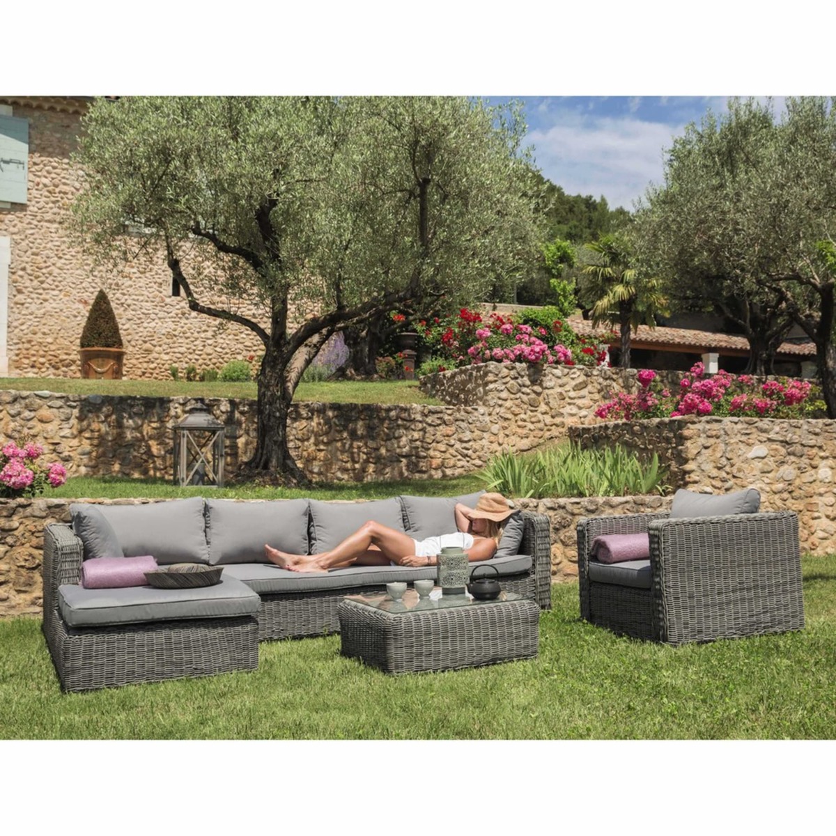 Tempered glass and resin wicker garden coffee table in grey W 77cm Cape Town – image 2