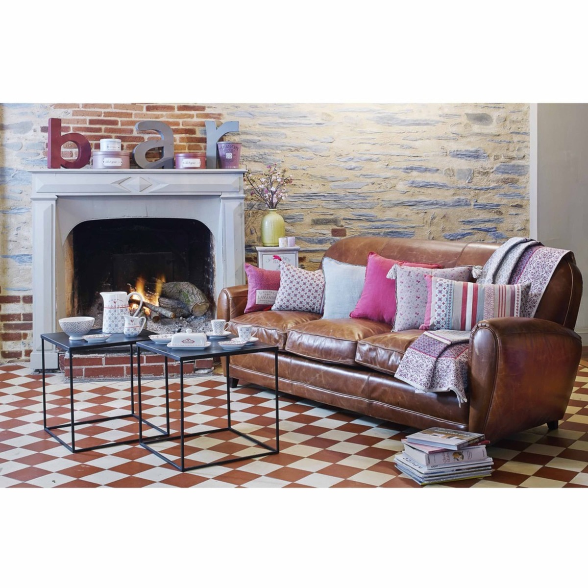 Metal Industrial Coffee Table in Black Edison – image 8