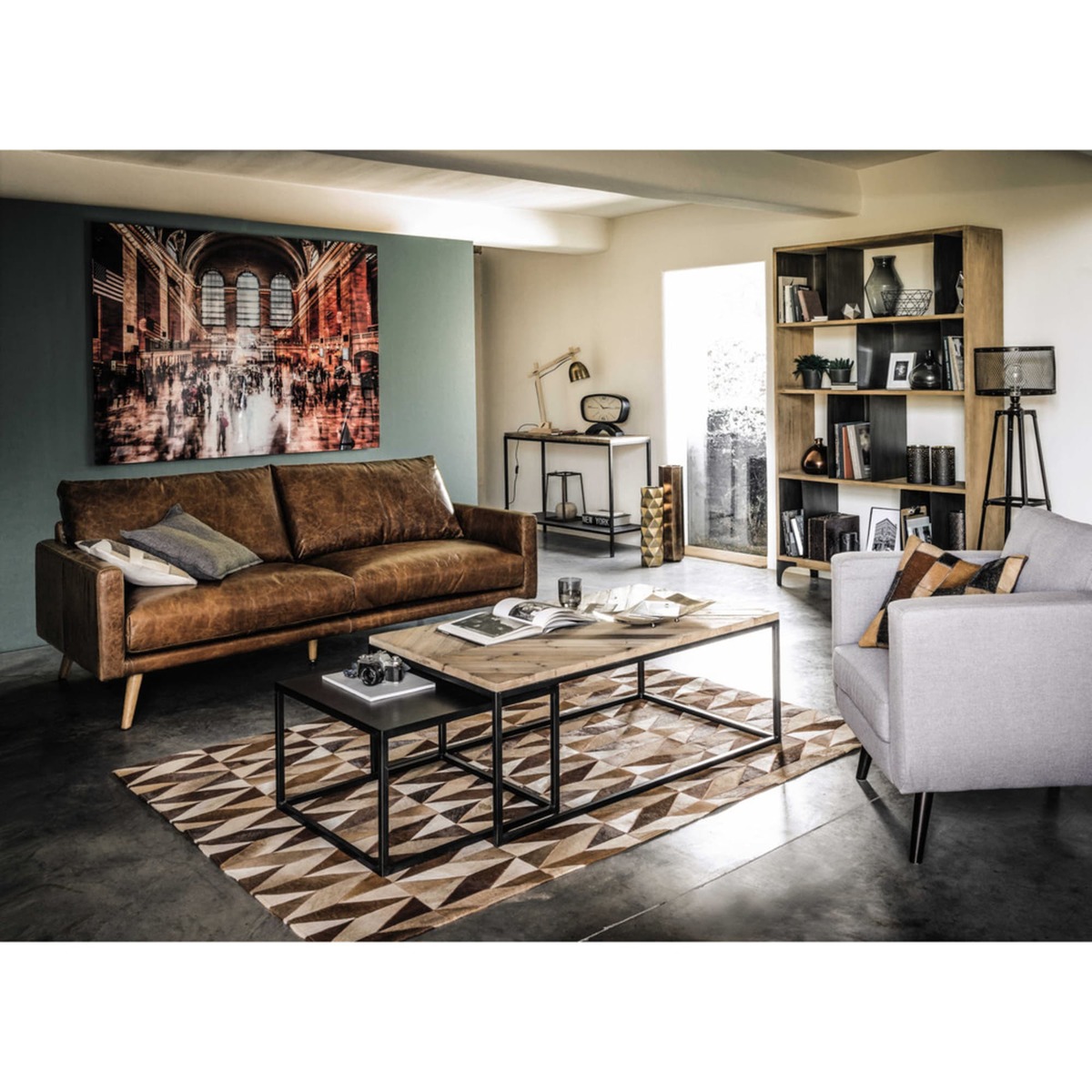 Metal and recycled wood nested tables Chevron – image 6
