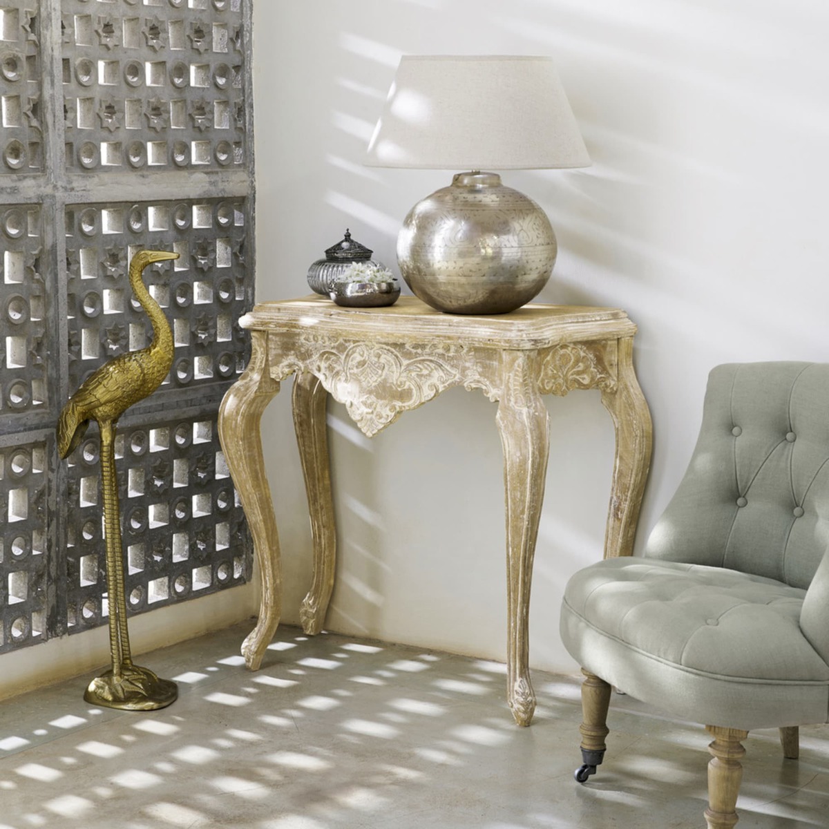 Whitewashed mango wood console table in distressed finish W 86cm Neuilly – image 3