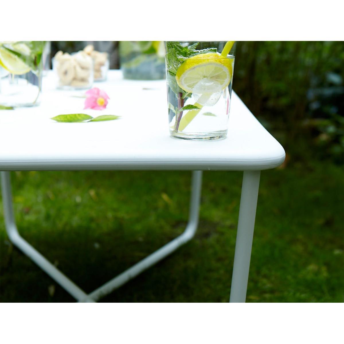 Croisette Coffee table - 98 x 57 cm / Metal by Fermob Black – image 4