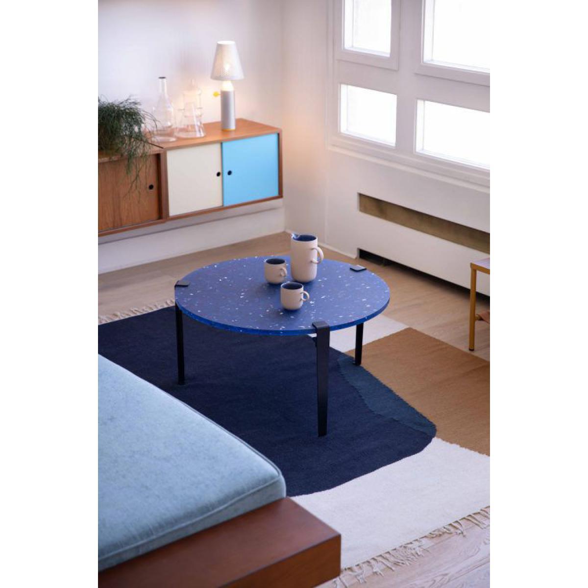 Pacifico Coffee table - / Recycled plastic - Ø 80 x H 43 cm by TIPTOE Blue – image 3