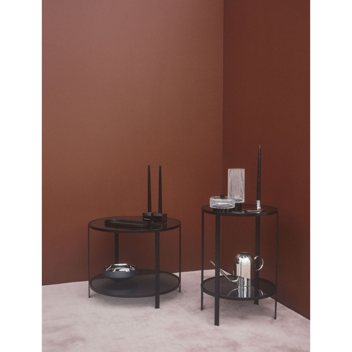 Fumi Coffee table - / Ø 55 x H 45 cm by AYTM Black – image 3