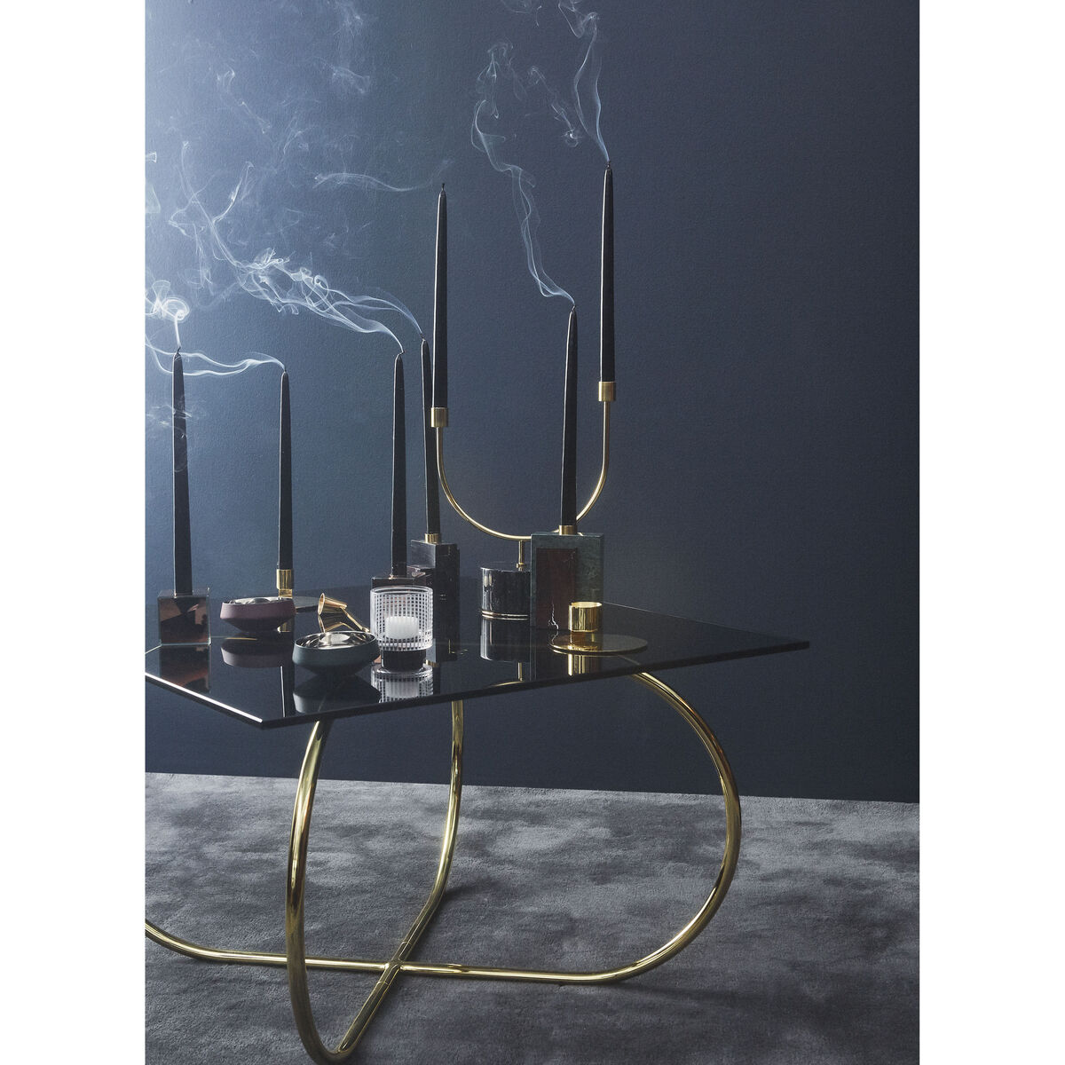 Angui Coffee table - / Glass - 75 x 75 cm by AYTM Black/Gold/Metal – image 5