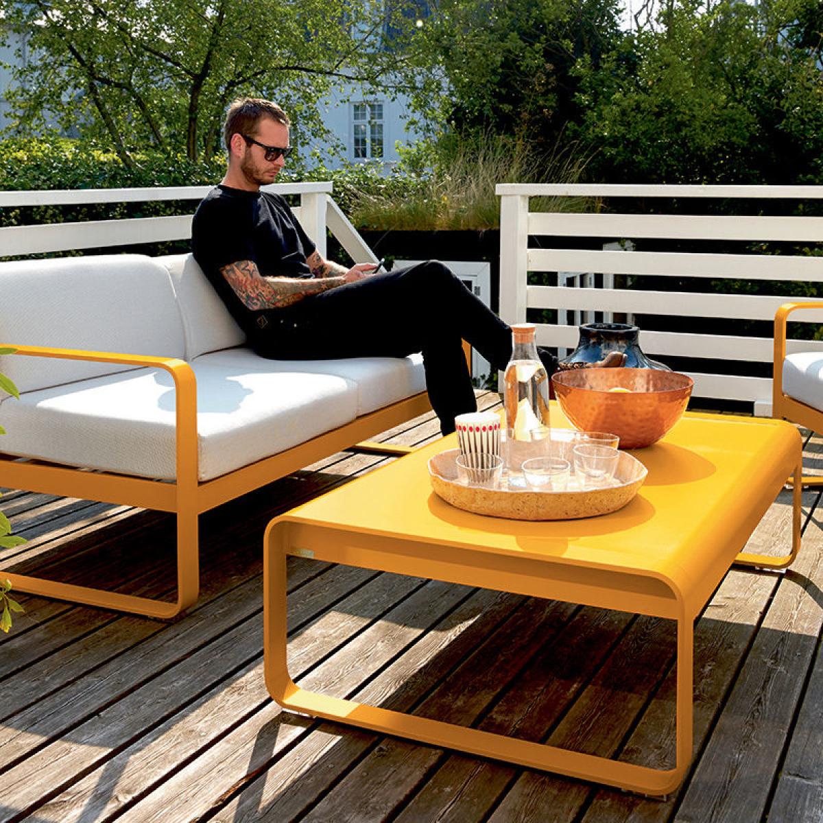 Bellevie Coffee table metal yellow / Aluminium - 103 x 75 cm - Fermob – image 2