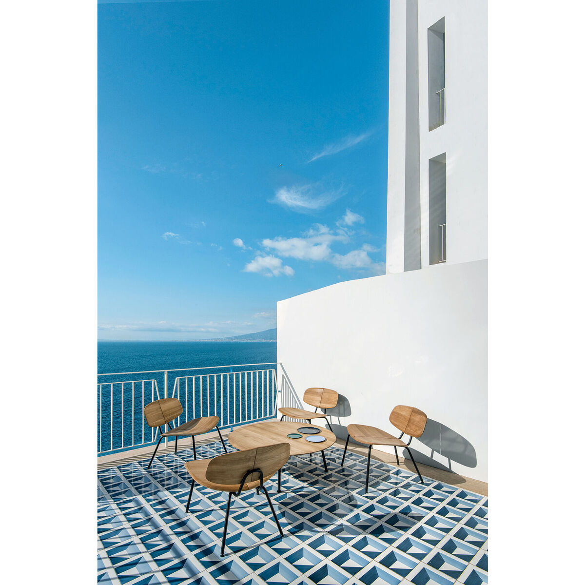 Agave Coffee table - / Ø 110 cm by Ethimo Natural wood – image 3