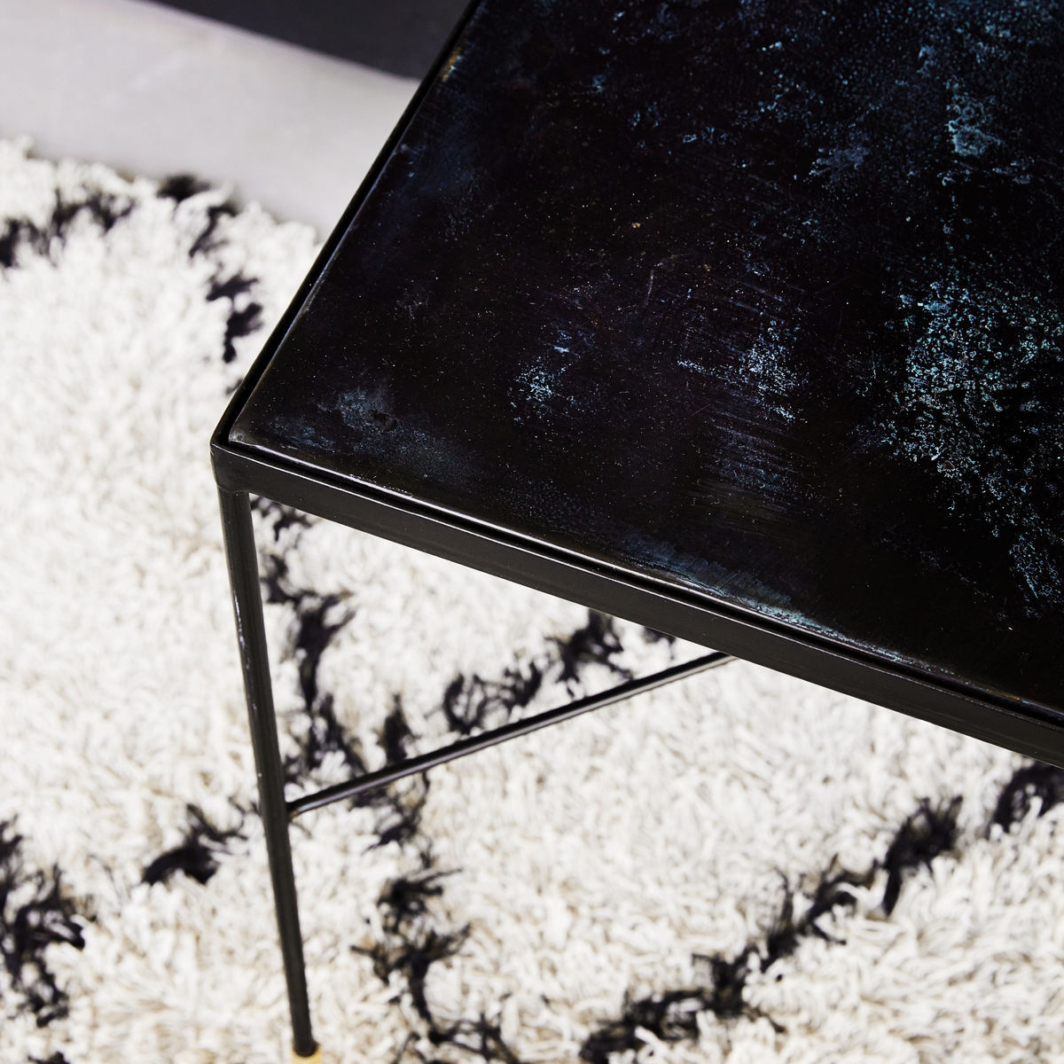 OX Coffee table - 50 x 50 x H 45 cm by House Doctor Black/Gold/Metal – image 3