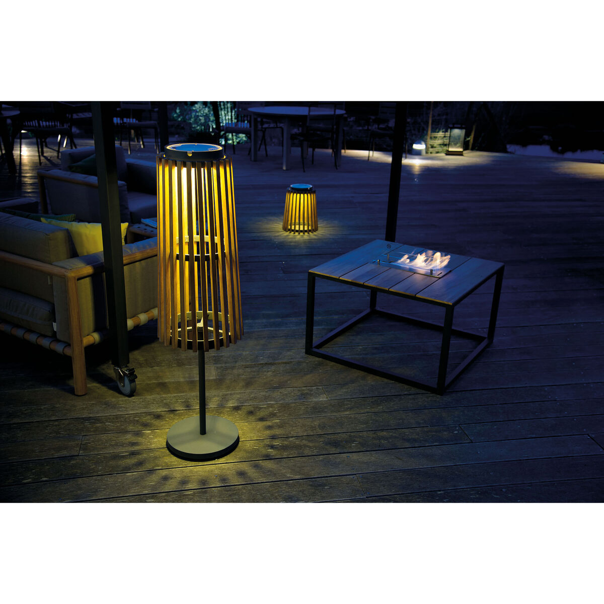 Fire Table Coffee table - / Space for bioethanol fireplace - 80 x 80 cm by Unopiu Natural wood – image 4
