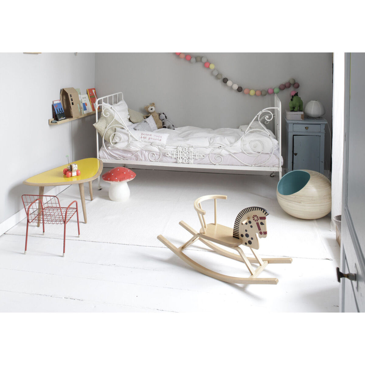 Small Coffee table - / Marble - 85 x 53 cm by RED Edition White/Natural wood – image 4