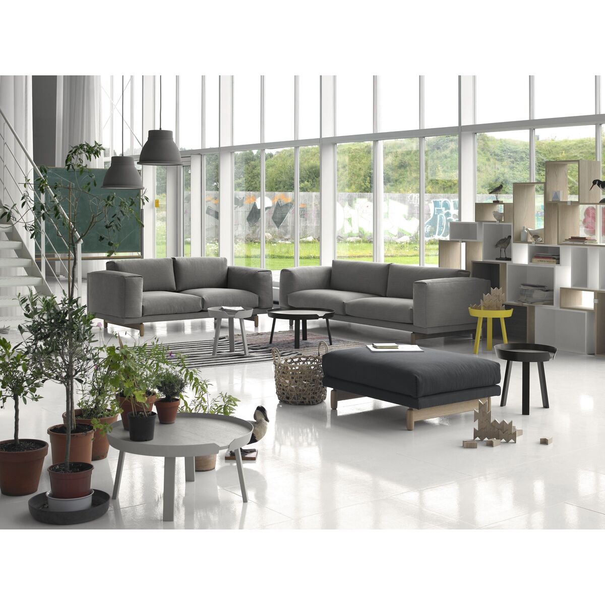 Around Coffee table - Small Ø 45 x H 46 cm by Muuto Grey – image 6