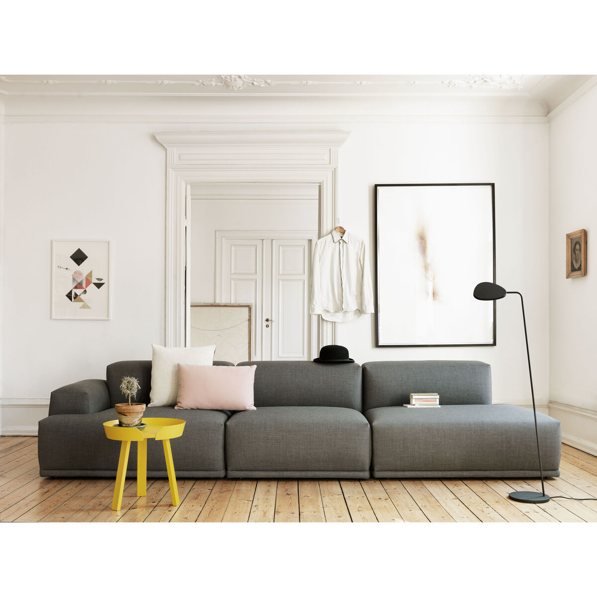 Around Coffee table - Small Ø 45 x H 46 cm by Muuto Grey – image 7