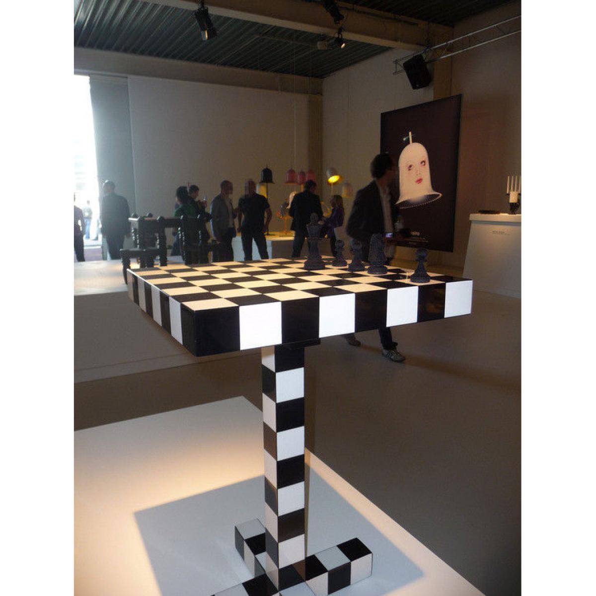 Chess Table Small table by Moooi White/Black – image 7