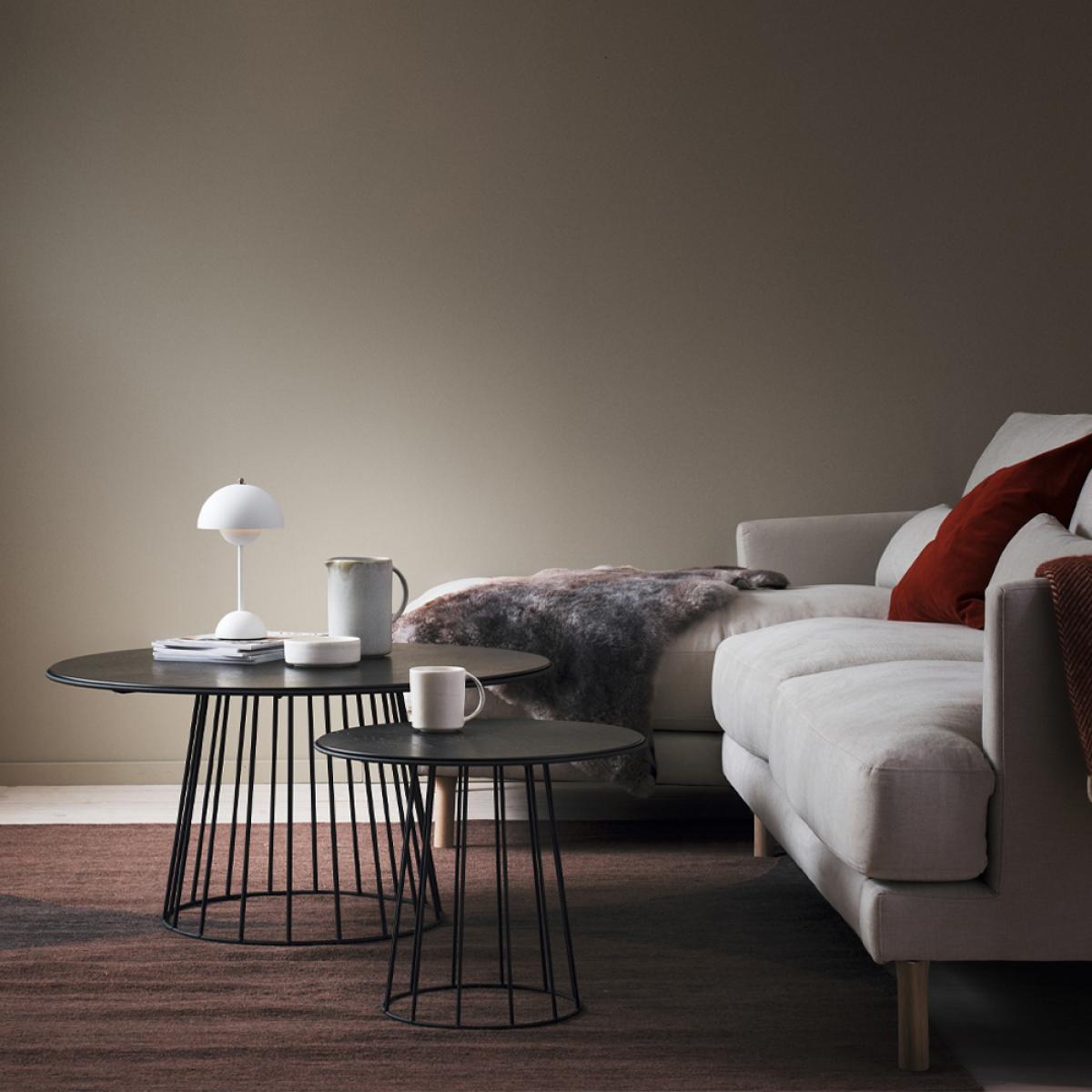 1898 Lidhem coffee table Ø90 cm Black lacquered oak – image 4