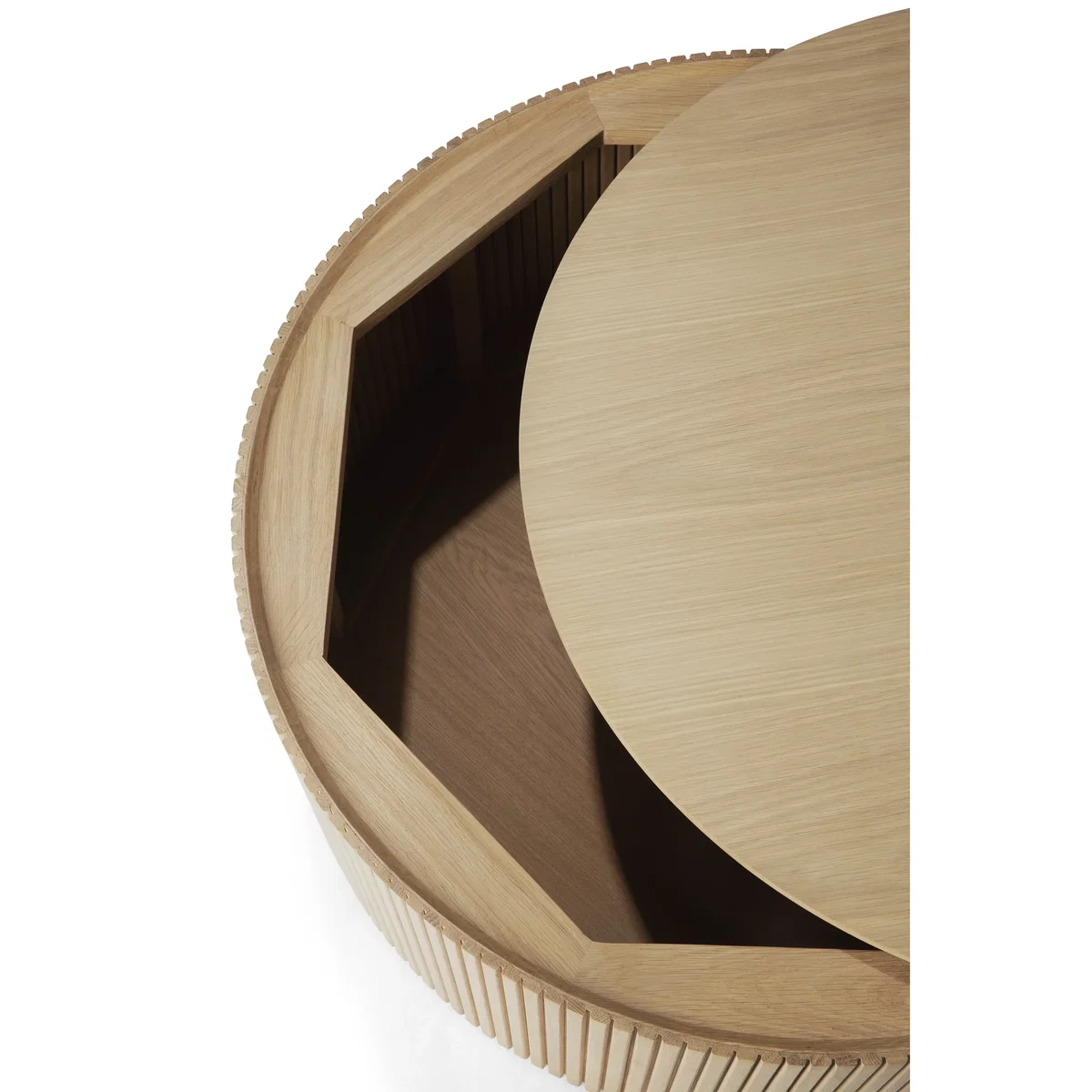 Ethnicraft Roller Max round coffee table Oak Ø80 cm – image 5
