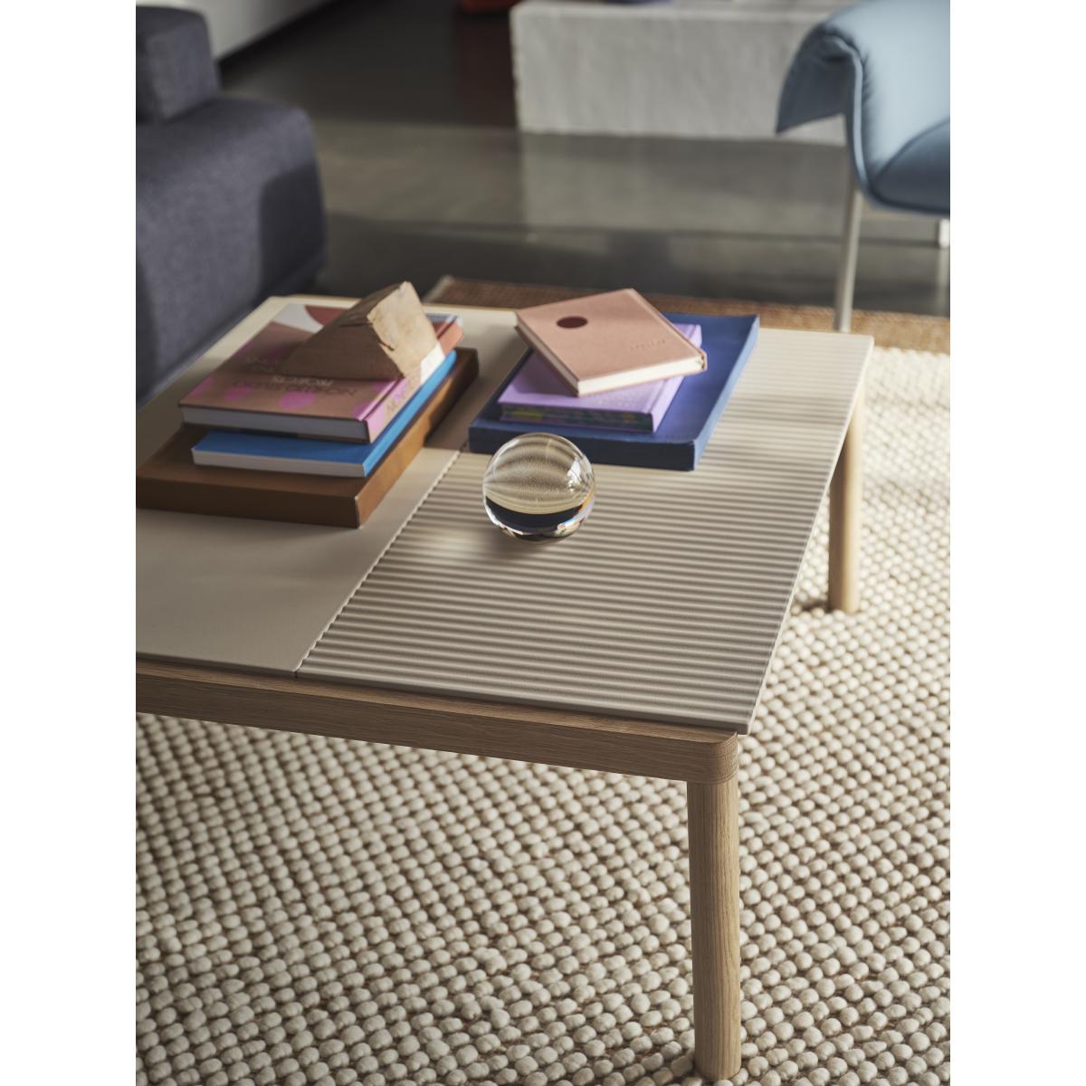 Muuto Couple 1 Plain-1 Wavy coffee table 80x84x40 cm Sand-oak – image 4