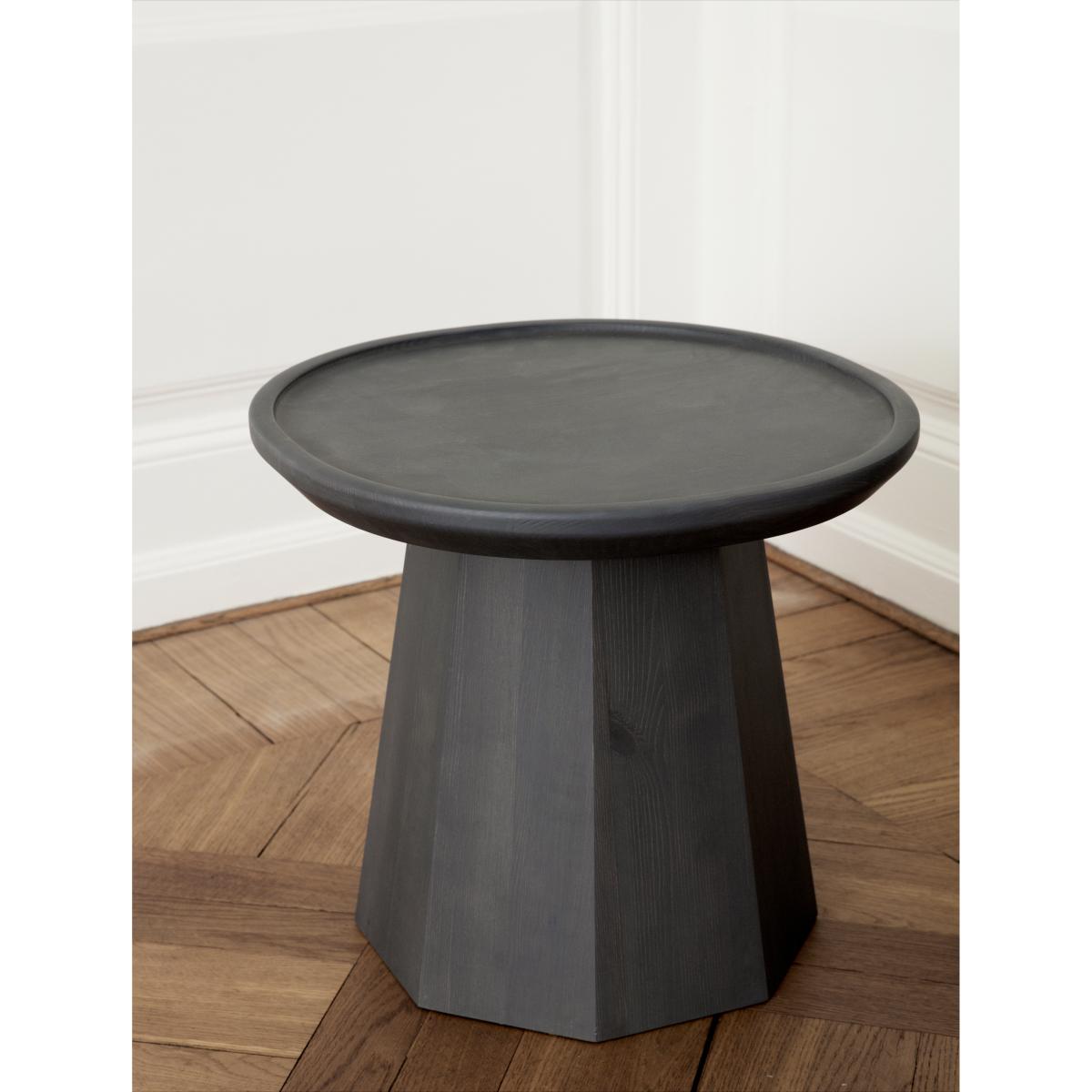Normann Copenhagen Pine table small Ø45 cm H:40.6 cm Dark Grey – image 4