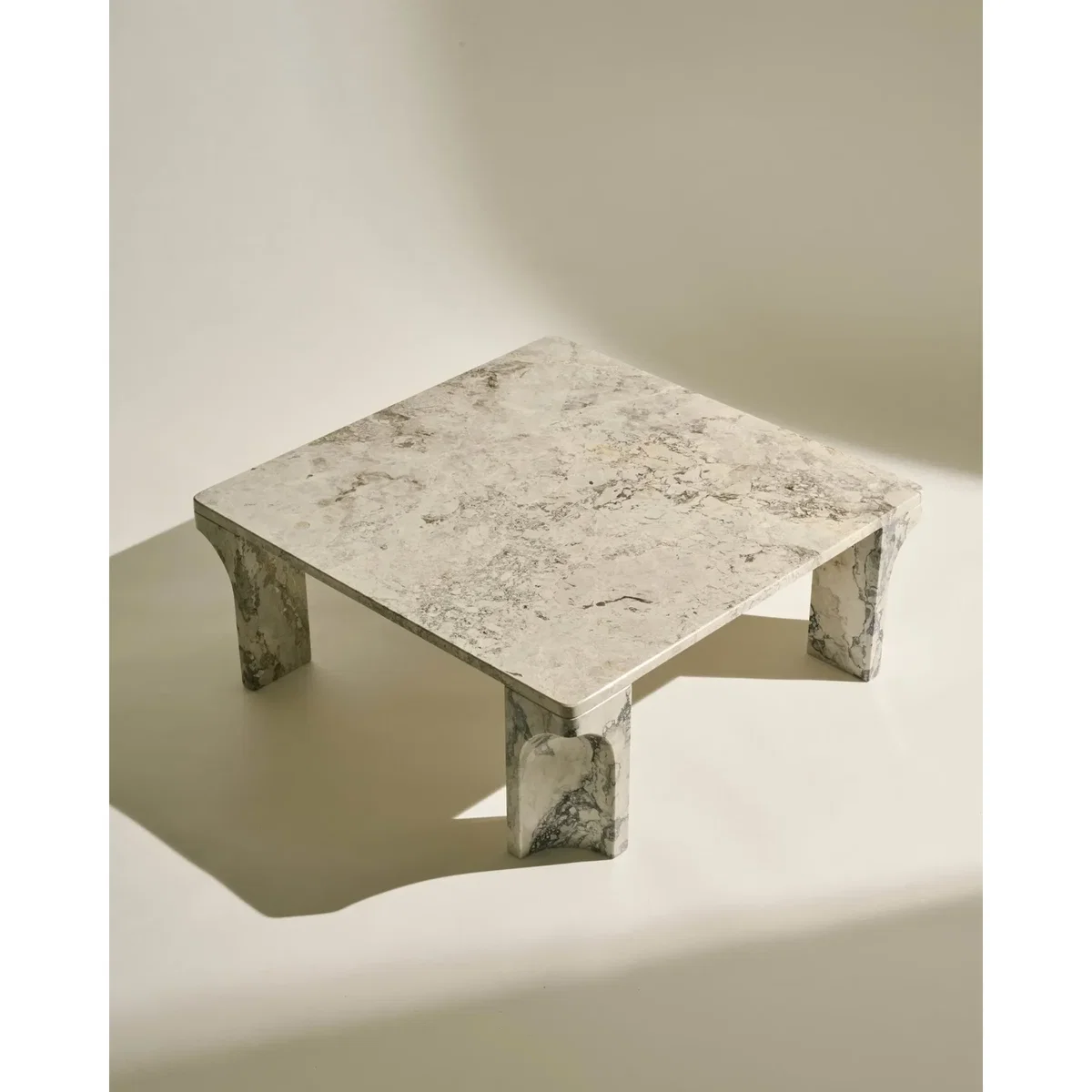 GUBI Doric coffee table Stormy Gray marble 80x80 cm – image 2