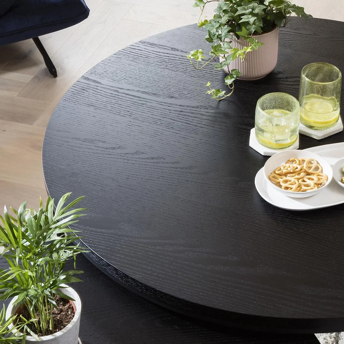 Quatropi Round Nesting Coffee Table 2-Piece Black Oak - Black Metal Base – image 3