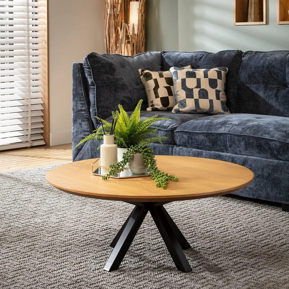 Modern Round Wooden Coffee Table Light Oak Wood Veneer 90cm – image 3