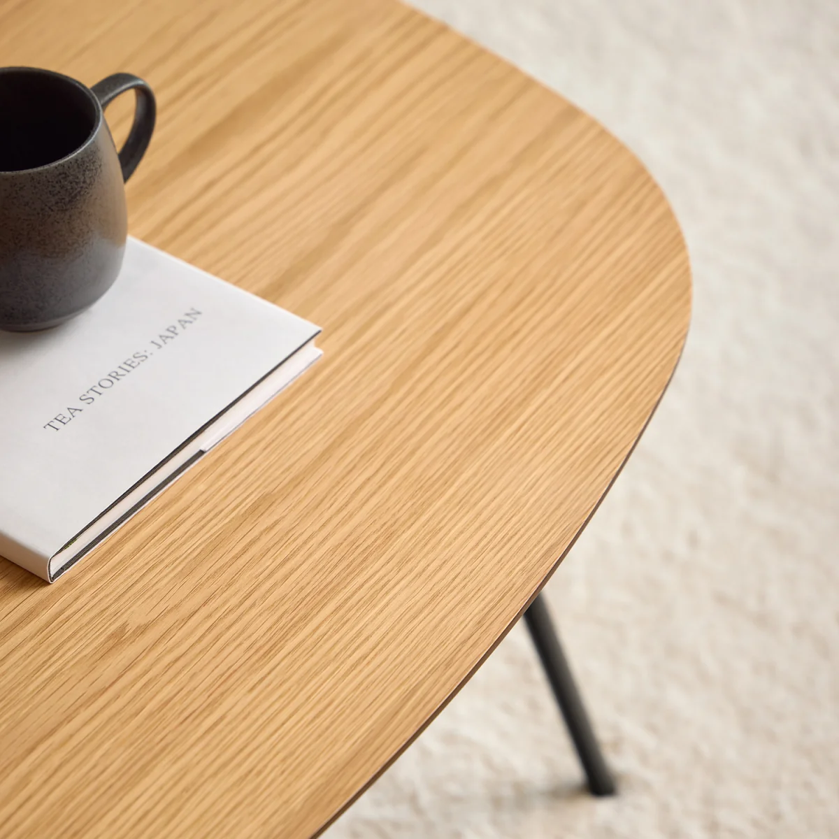 Caracas Square Coffee Table in Oak and Matt Black - Oak & Black – image 5