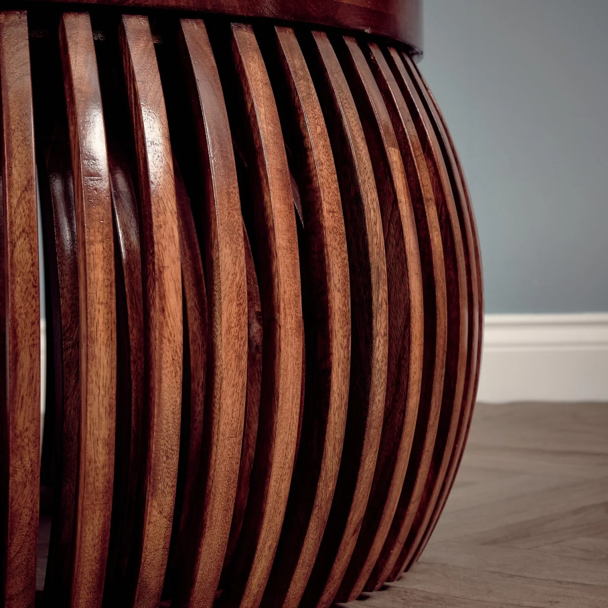 Set of 2 Solid Mango Wood Round Coffee Tables - Medium Oak – image 7