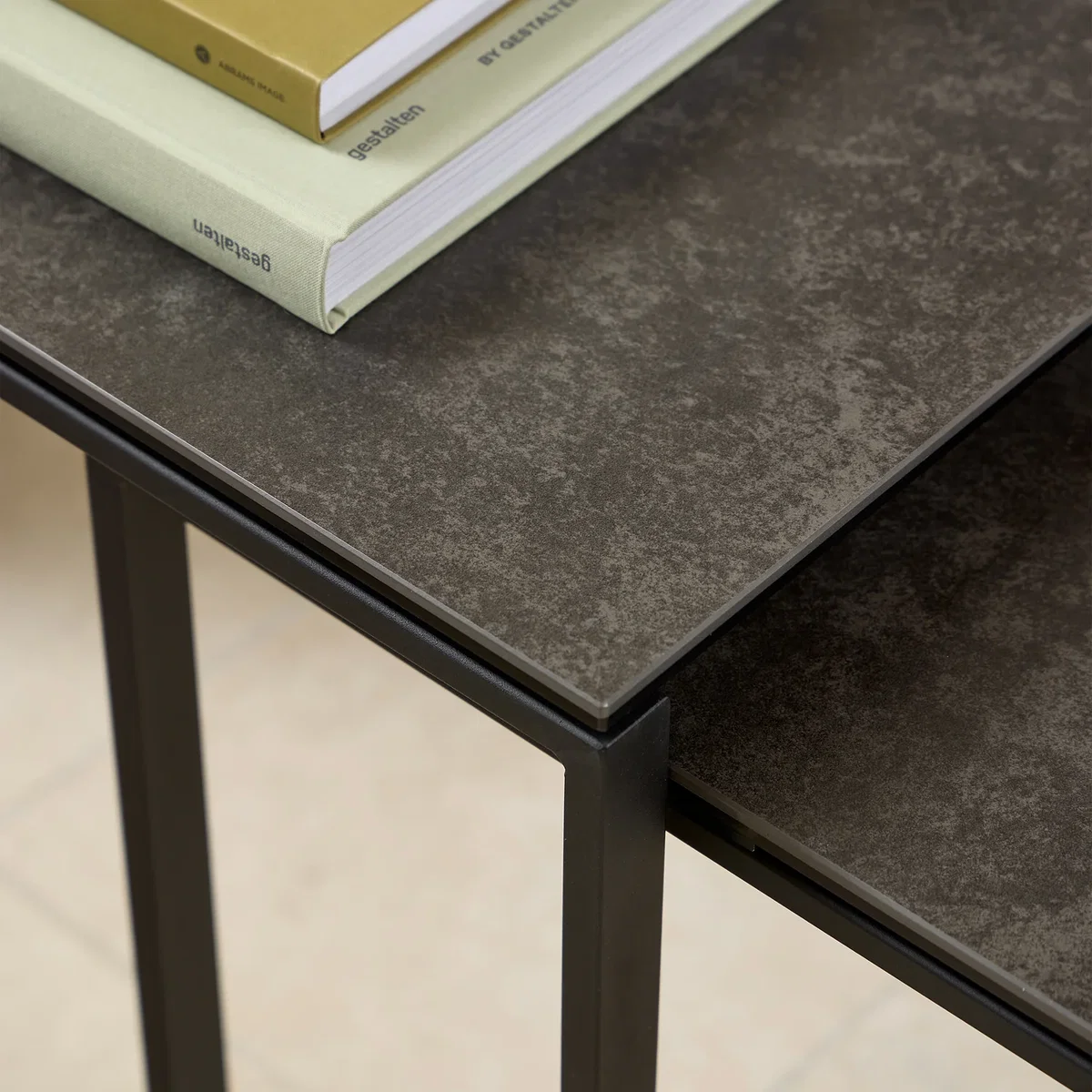 Katrine Square Coffee Table Set in Ceramic Black - Black – image 2