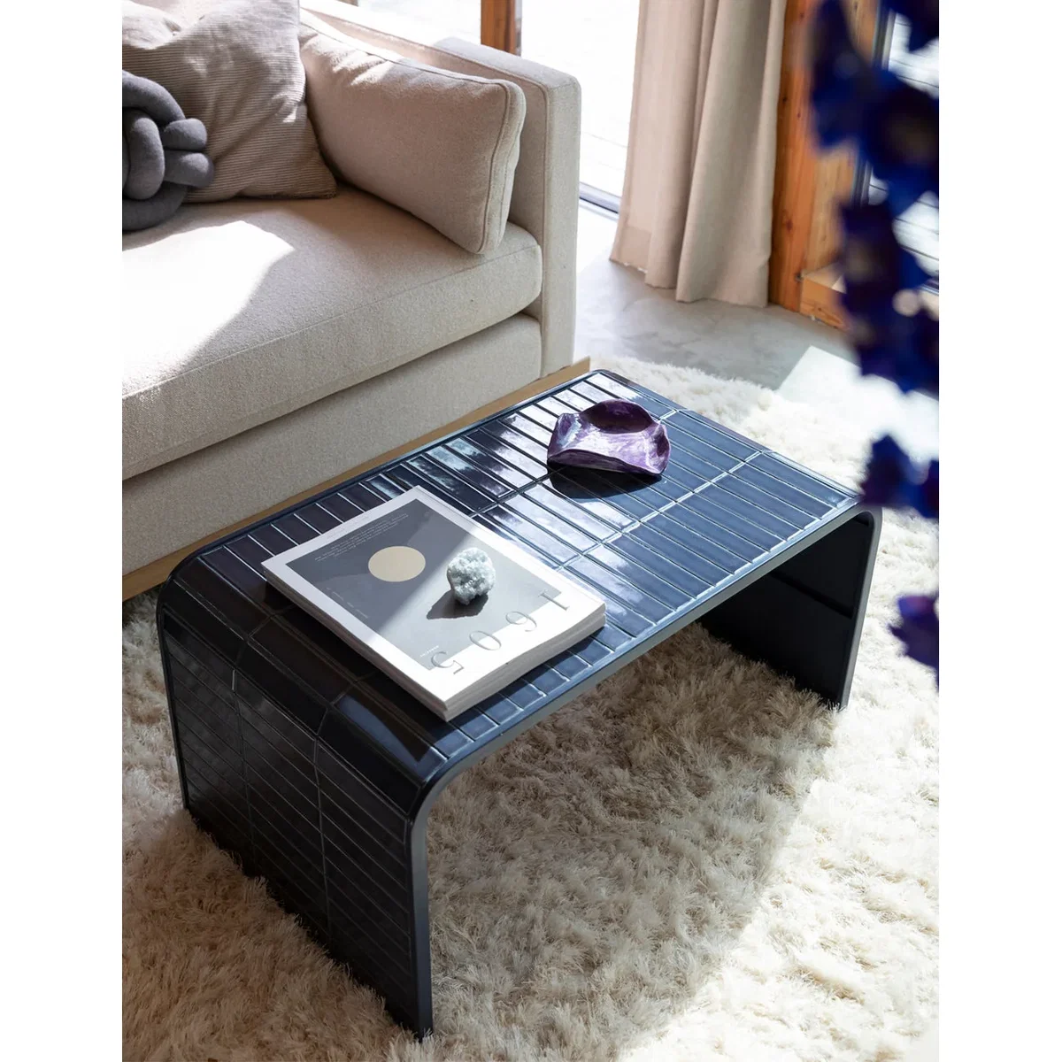 RikRak coffee table with Blue Tiles – image 3