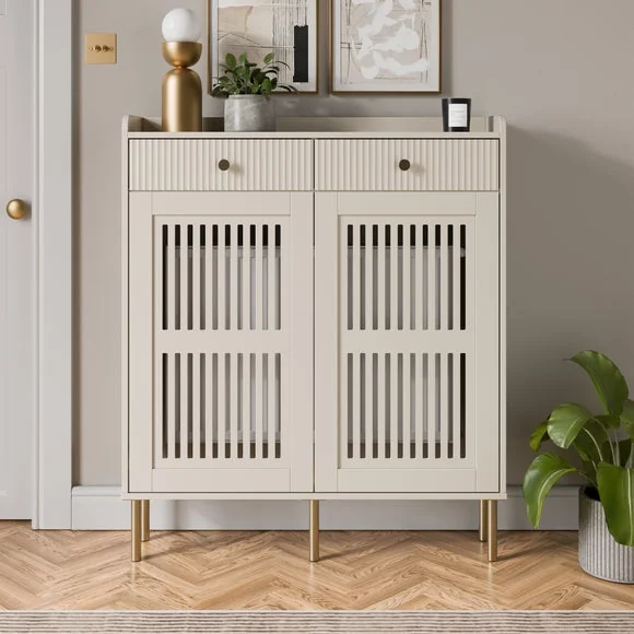 Georgi Radiator Cover – image 1