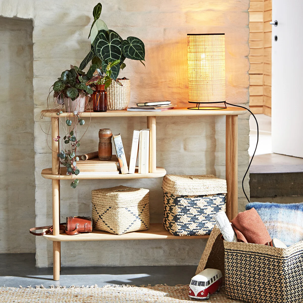 Crueso Asymmetric Solid Oak Console Table – image 2