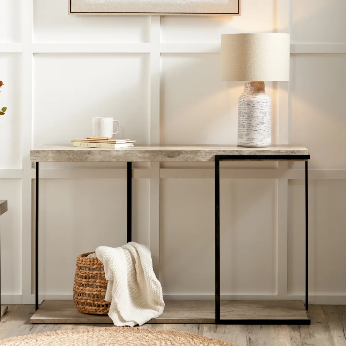 Jersey Console Table with Shelf - Concrete effect and black – image 1