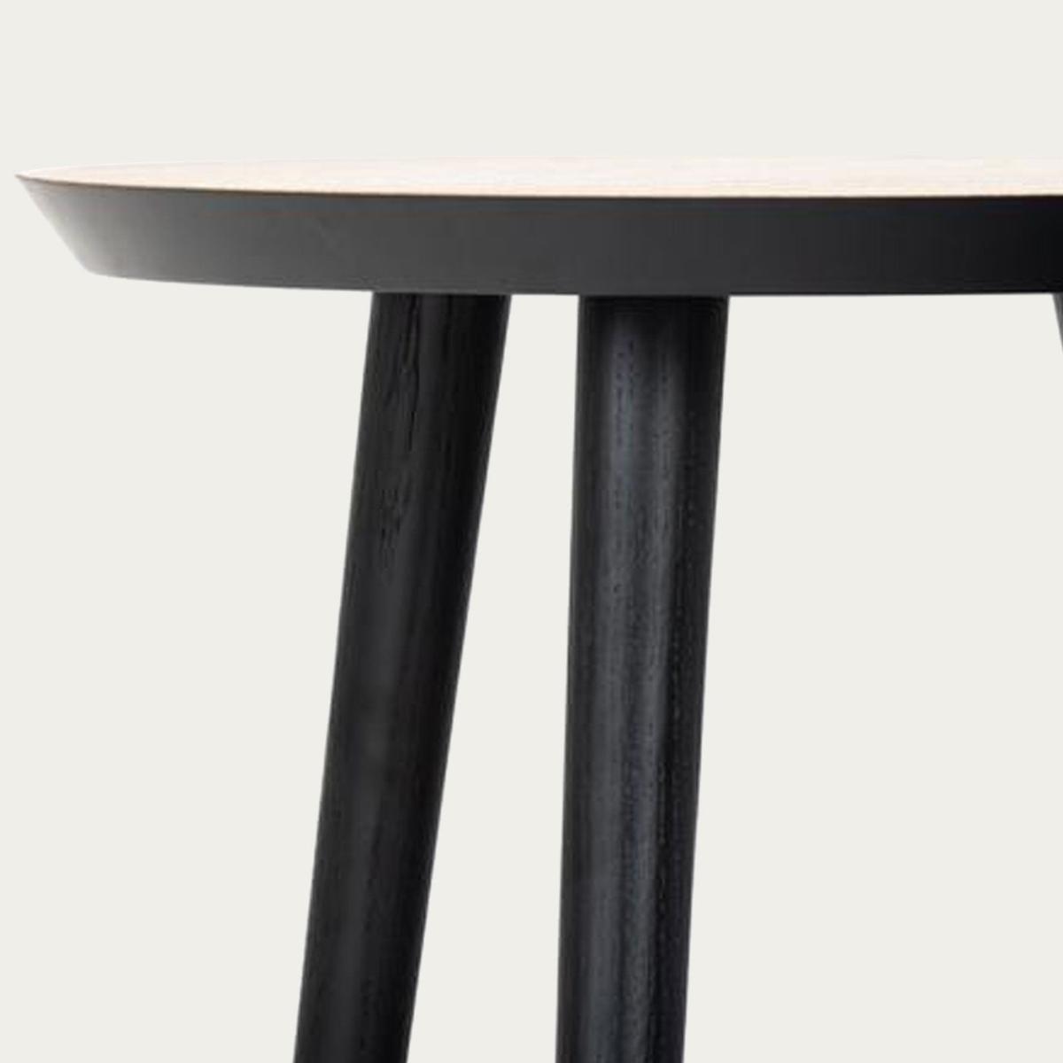 Oak & Black WW Side Table – image 2