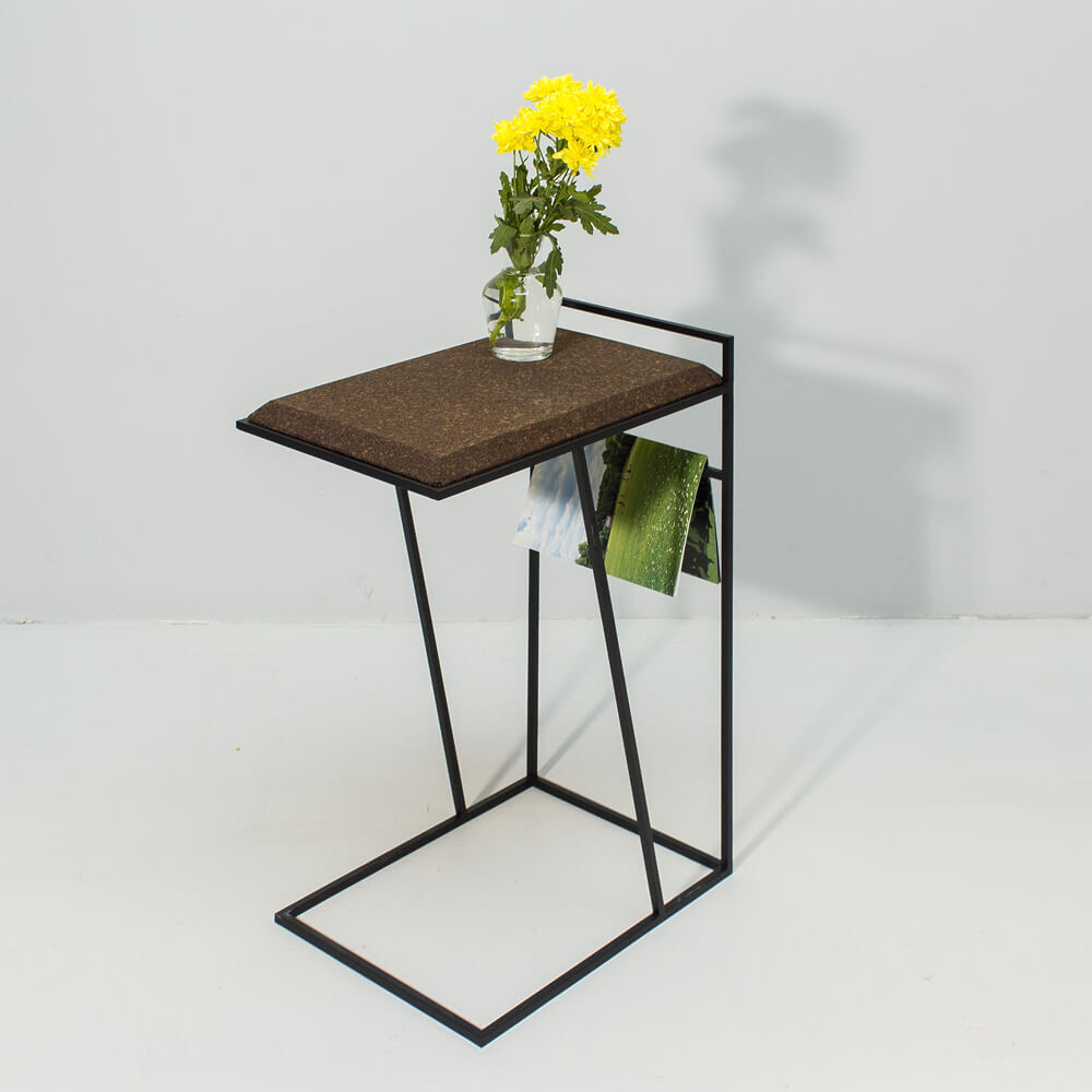 Dark Cork And Black Legs Grão #3 Side Table – image 3