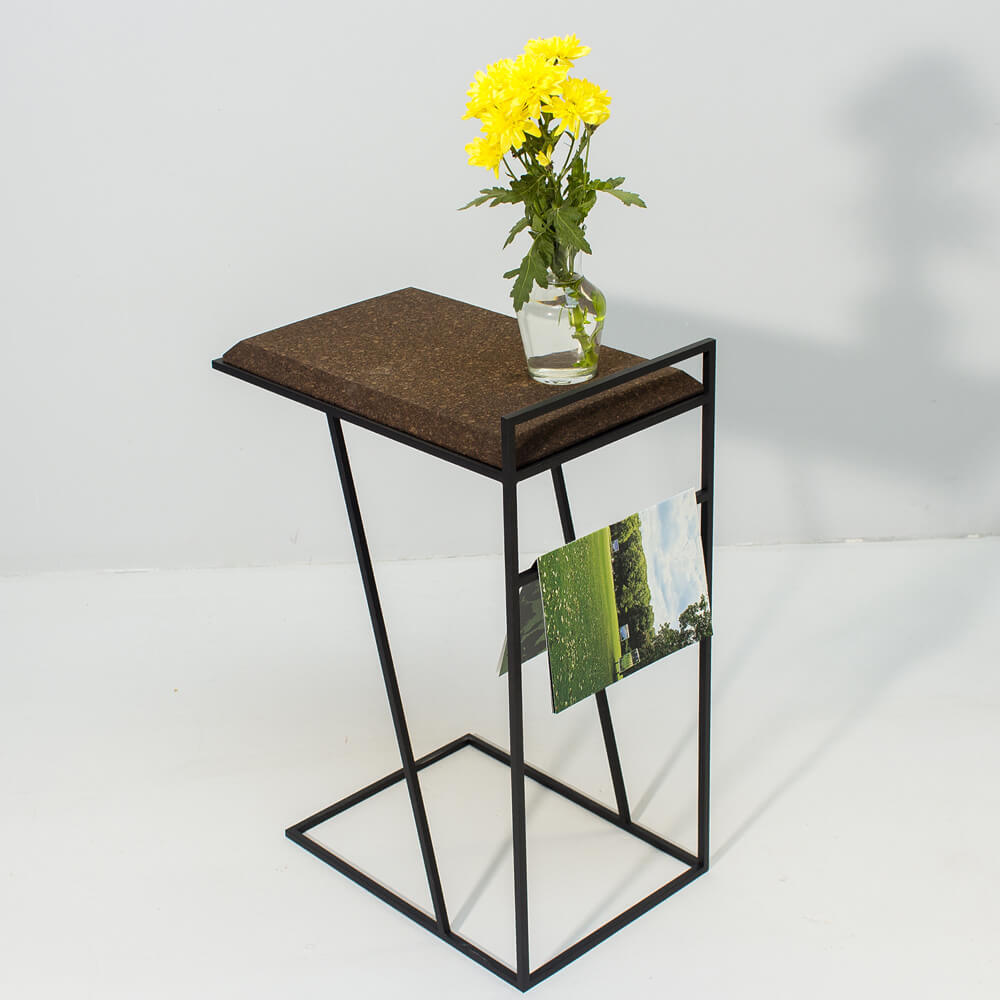 Dark Cork And Black Legs Grão #3 Side Table – image 4