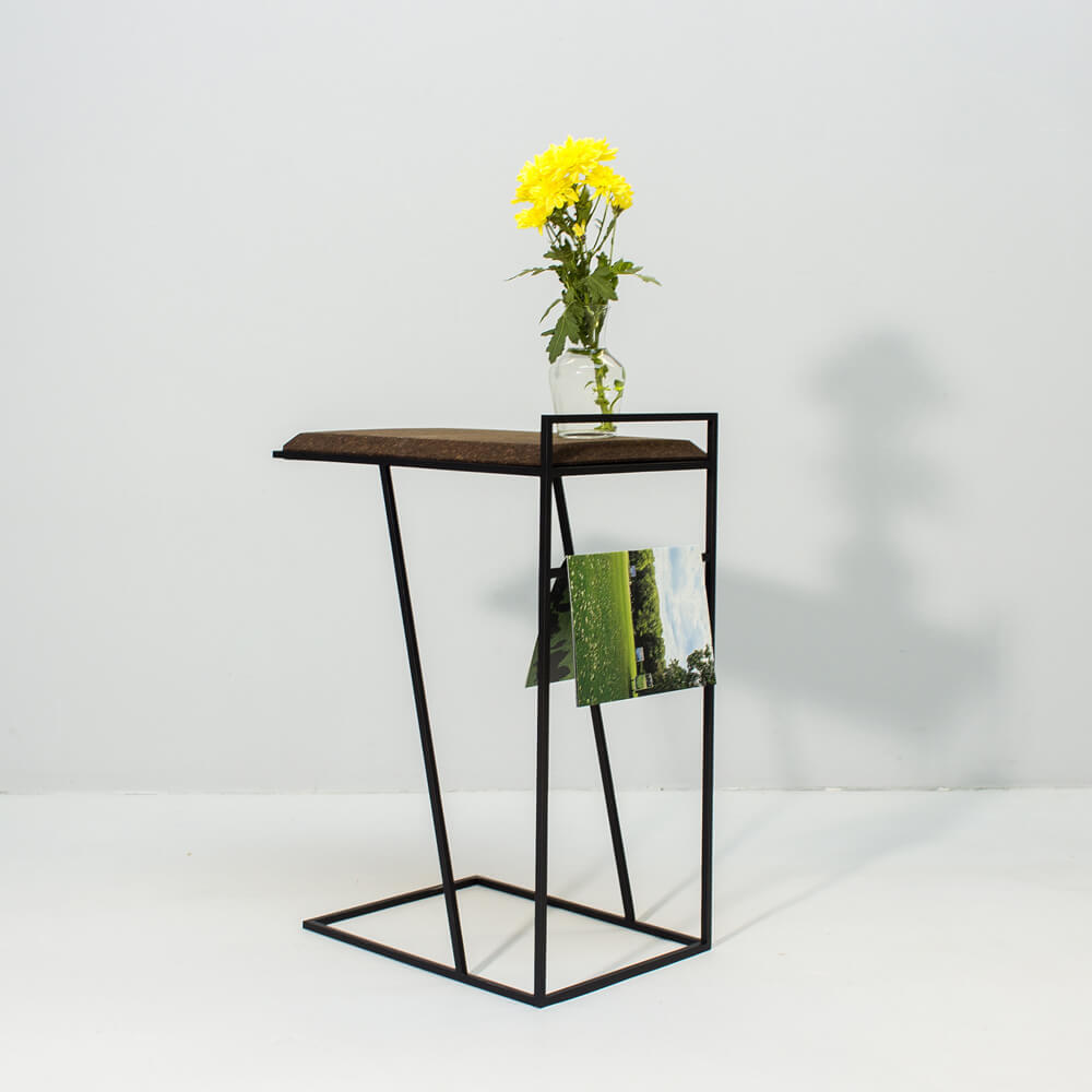 Dark Cork And Black Legs Grão #3 Side Table – image 6