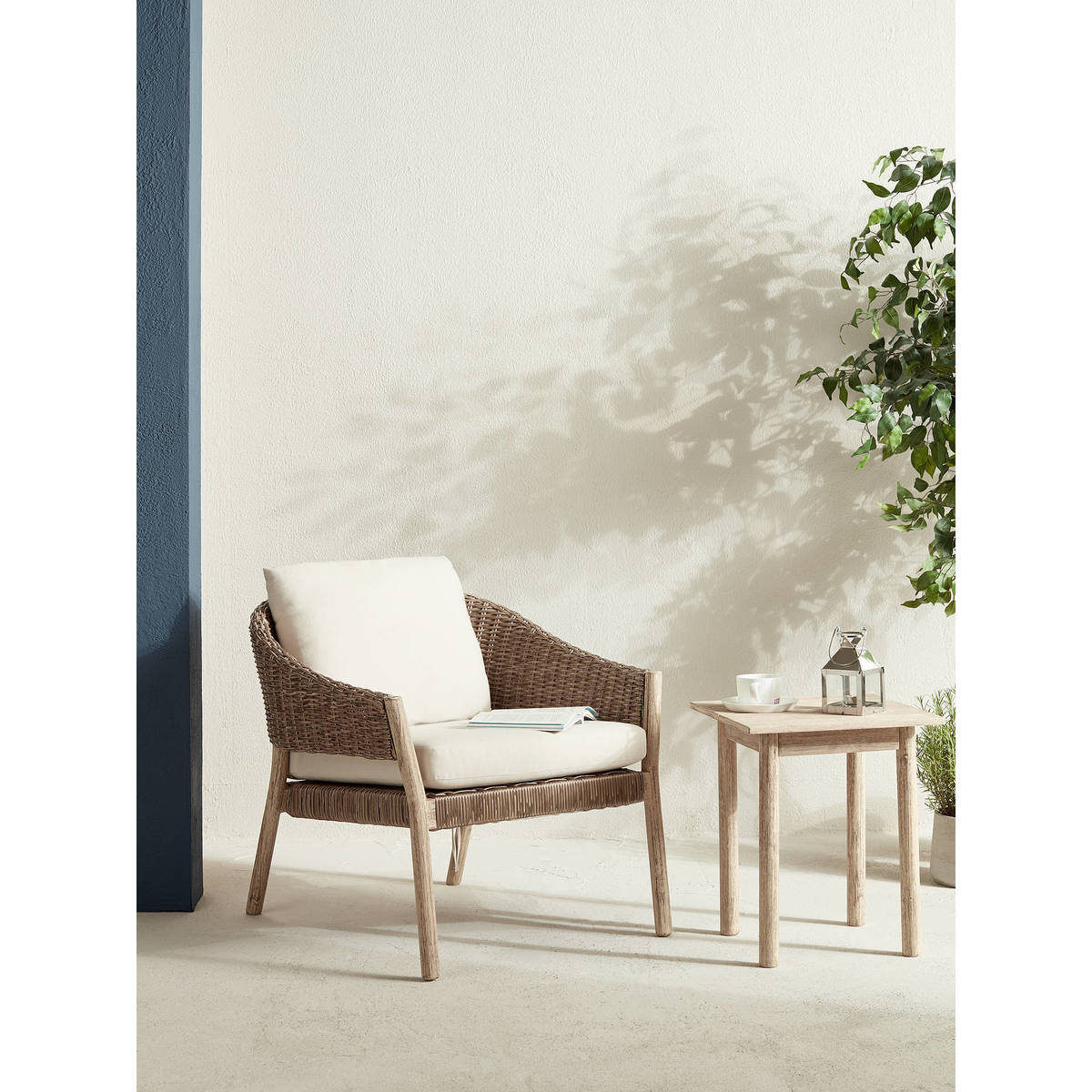 Croft Collection Burford Garden Side Table, FSC-Certified (Eucalyptus Wood), Natural – image 3