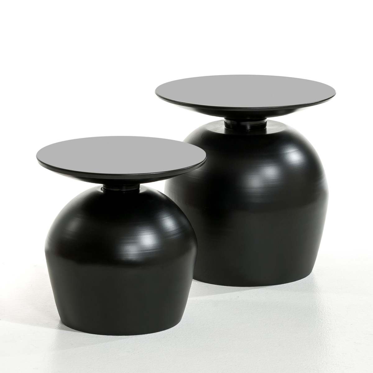 Lothar Metal Side Table – image 3