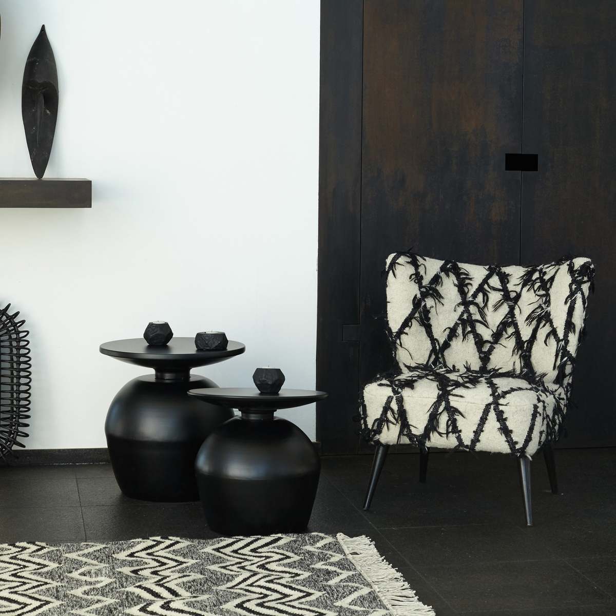 Lothar Metal Side Table – image 4