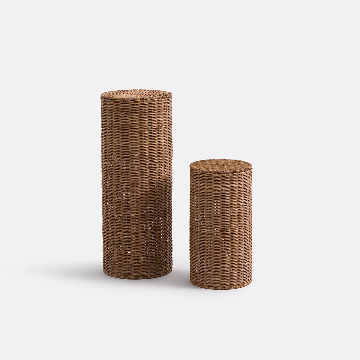 Set of 2 Farito Rattan Scalloped Edged Side Tables – image 3